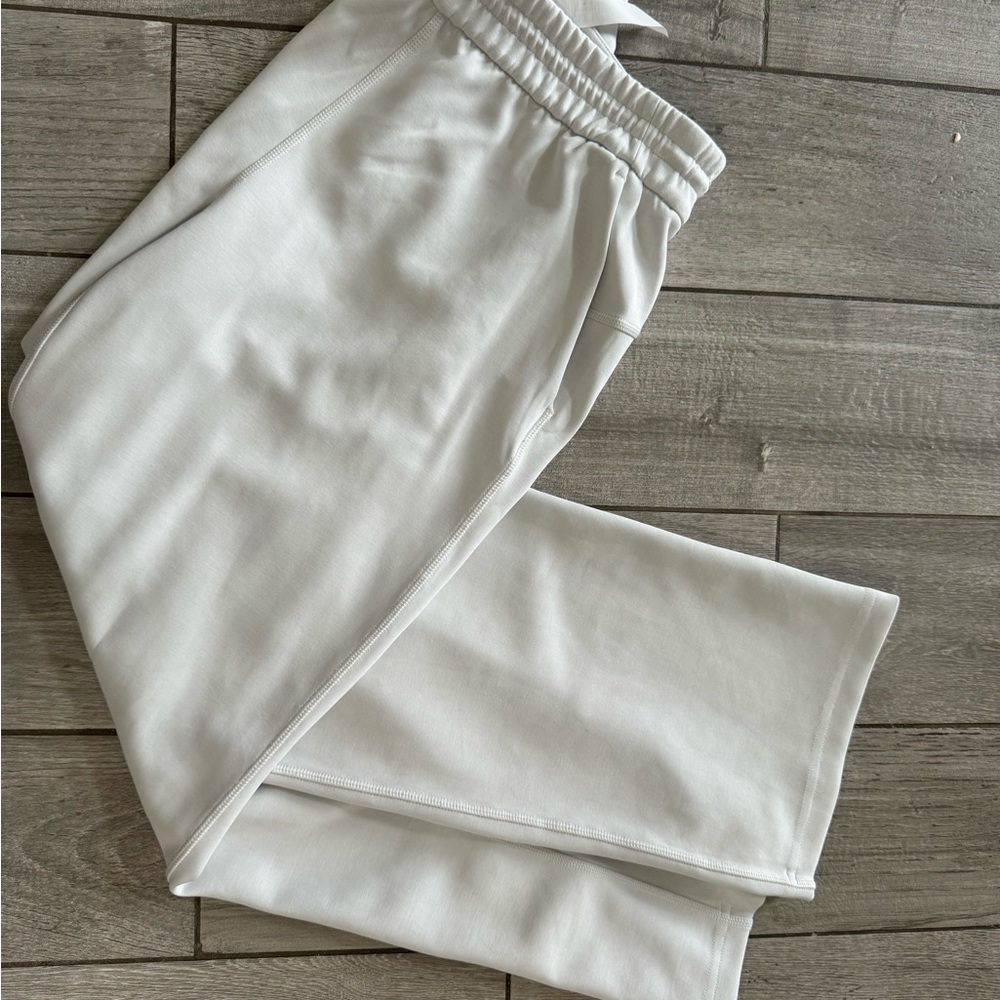 Lululemon Softstreme High-Rise Pant Regular size 8